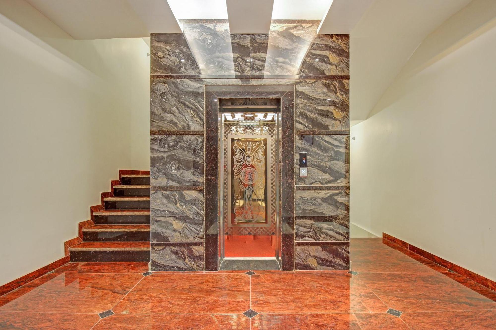 Townhouse Oak Vs Shivanya Lucknow Exterior photo
